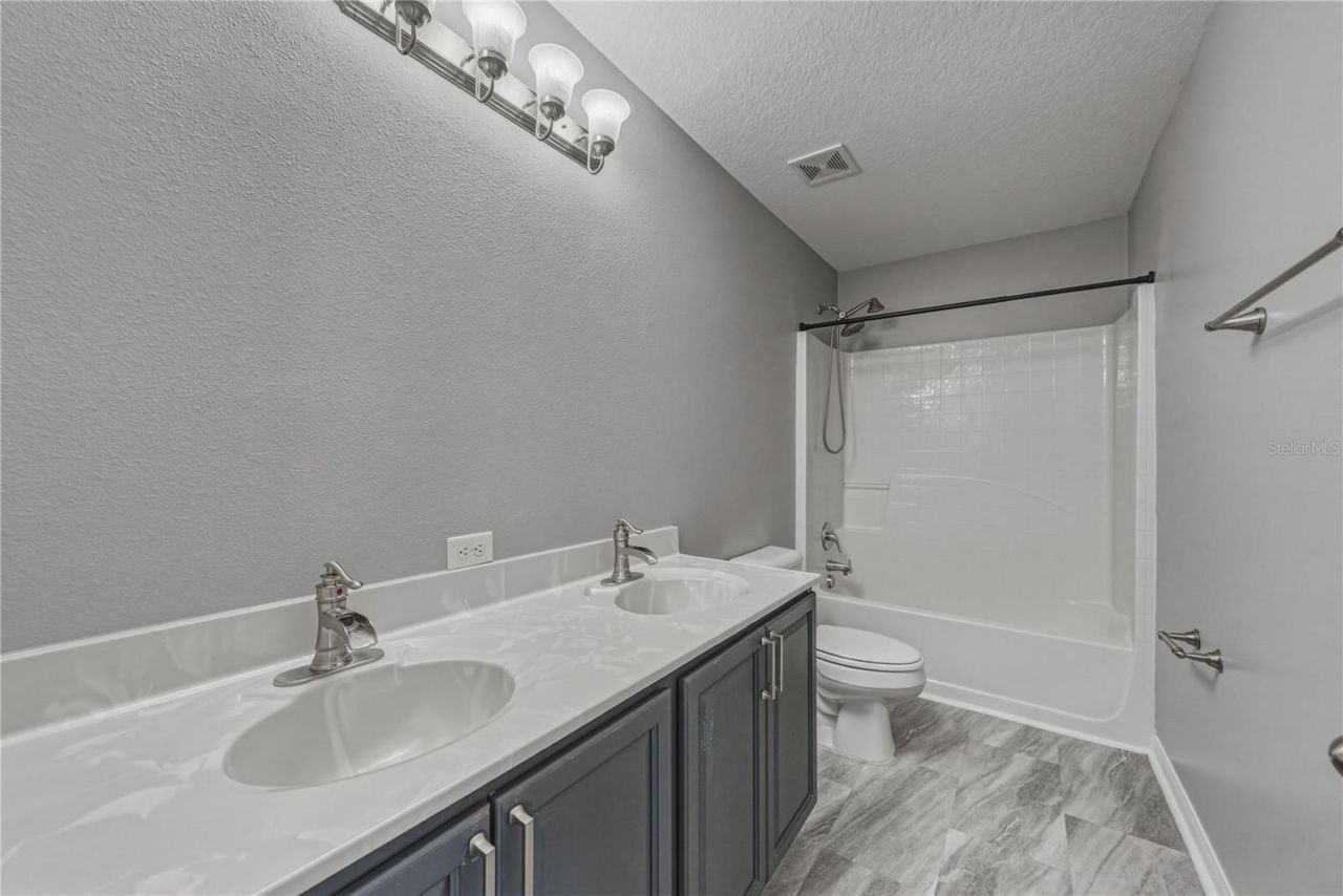 13416 Kent Bradley Street, Dade City, FL 33525 Photo