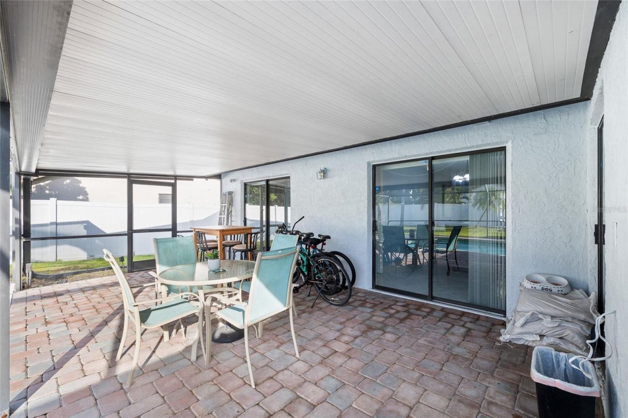 6713 Leeward Isle Way, Tampa, FL 33615 Photo