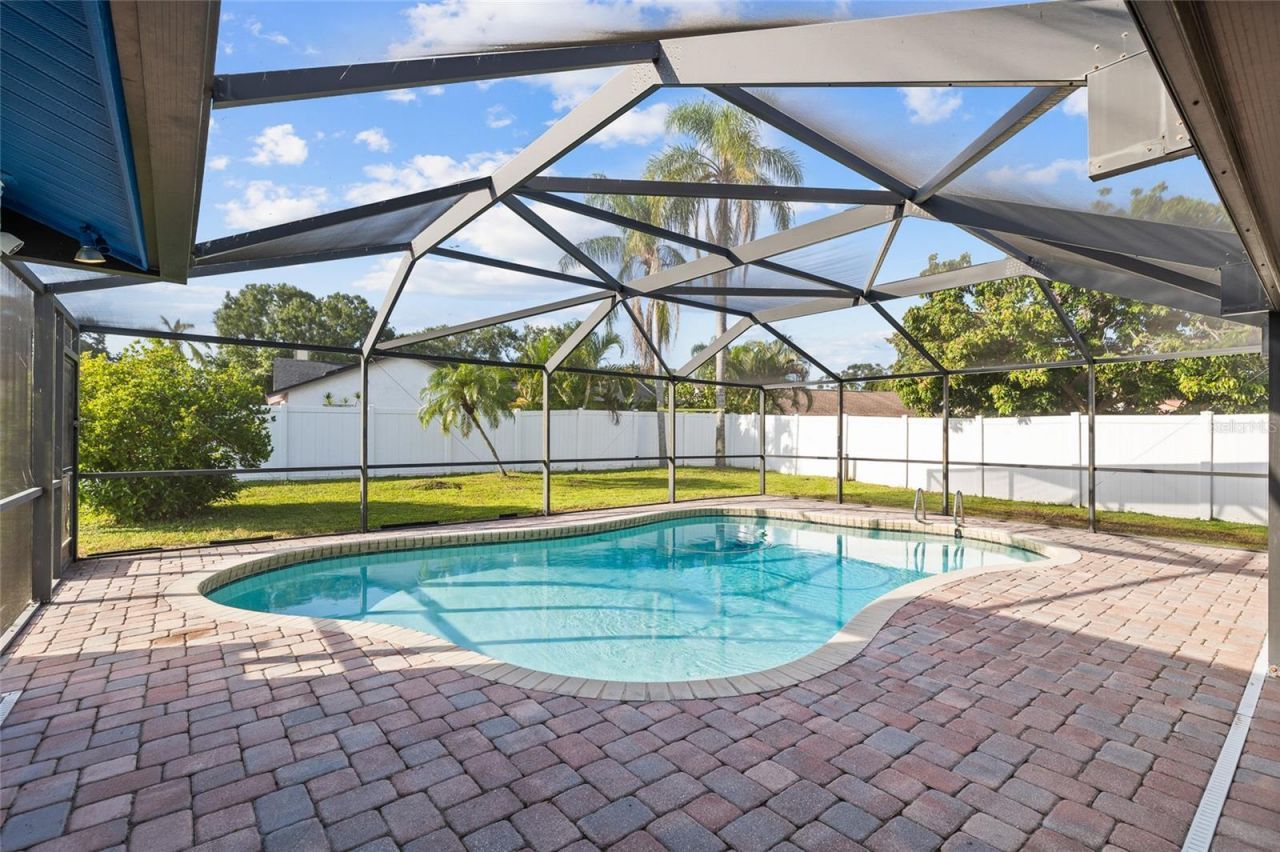 6713 Leeward Isle Way, Tampa, FL 33615 Photo
