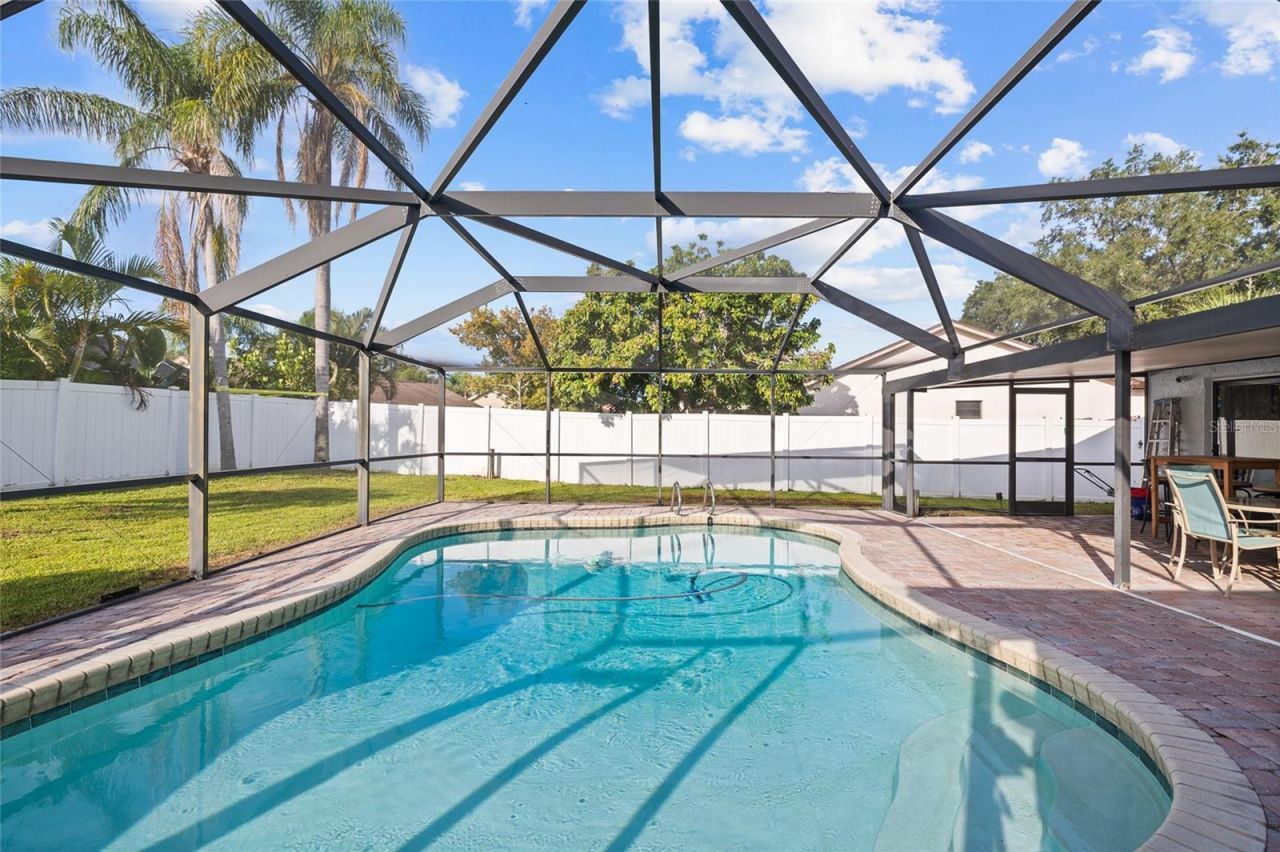 6713 Leeward Isle Way, Tampa, FL 33615 Photo