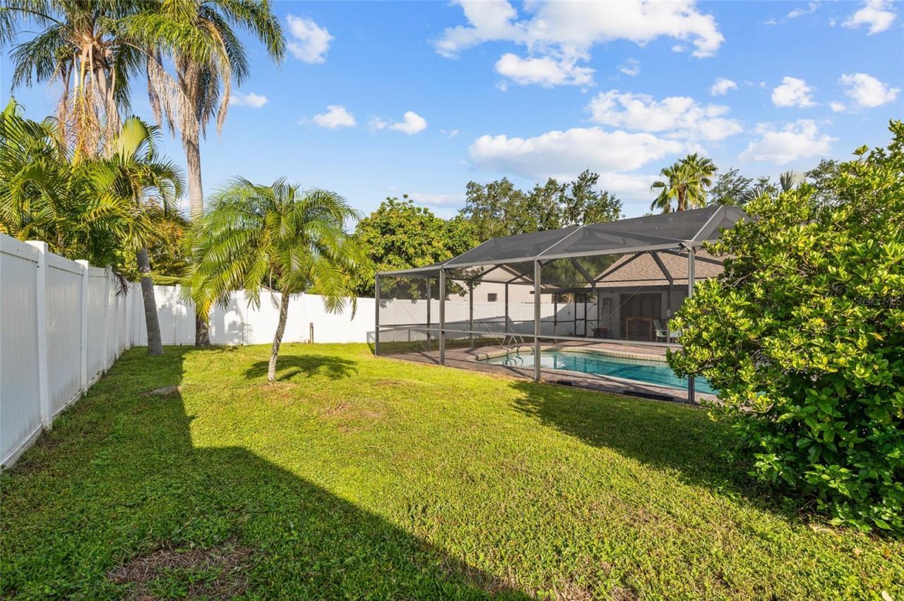 6713 Leeward Isle Way, Tampa, FL 33615 Photo