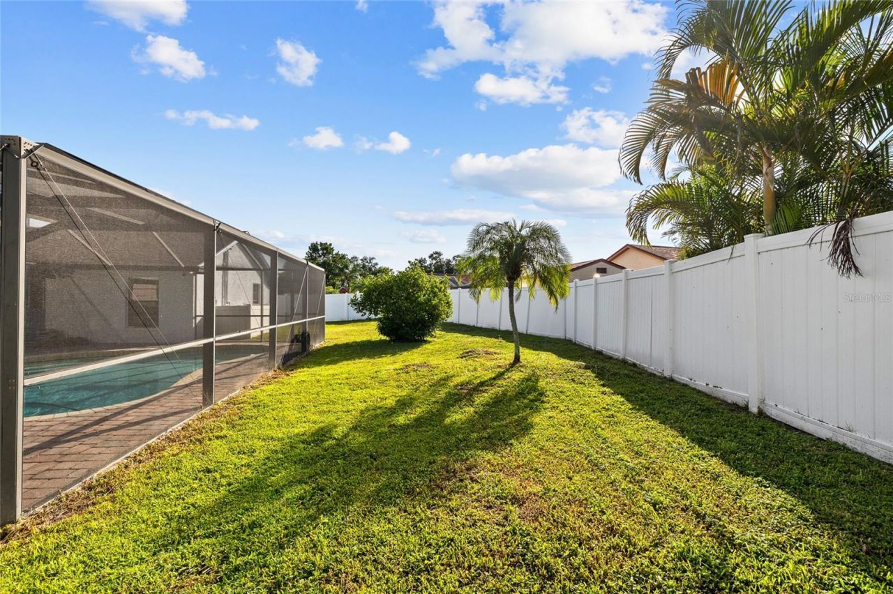 6713 Leeward Isle Way, Tampa, FL 33615 Photo