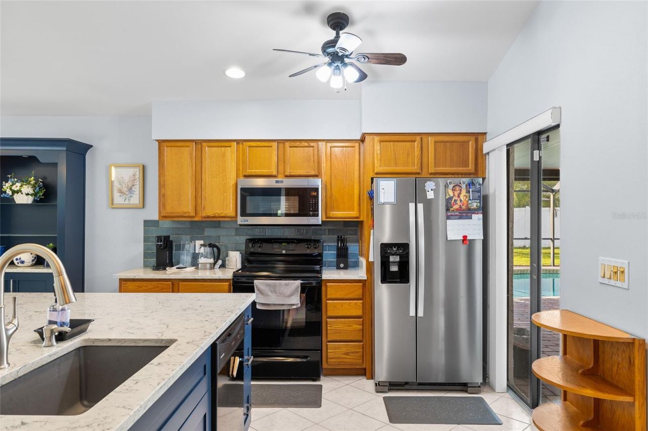 6713 Leeward Isle Way, Tampa, FL 33615 Photo