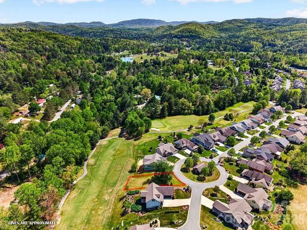 156 Triple Fairways Drive, Hendersonville, NC 28739