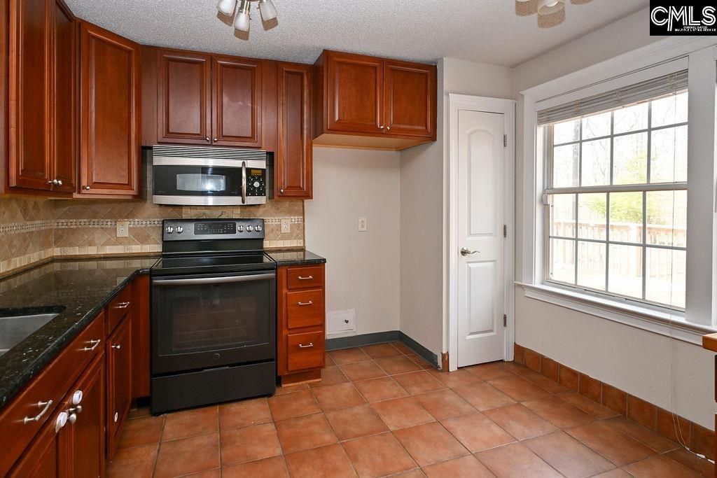 88 Running Deer Road Photo 7