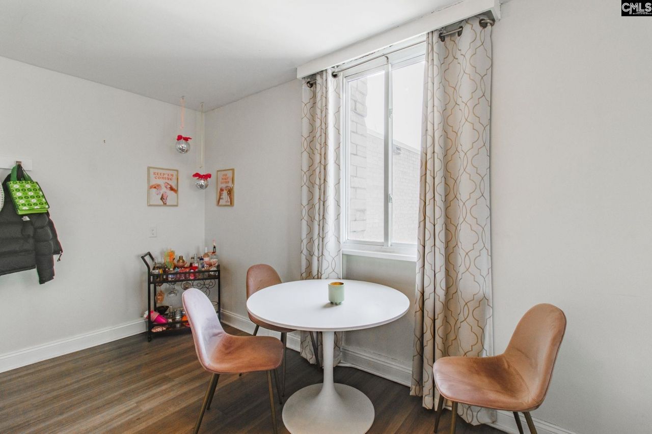 619 King Street  Photo 11