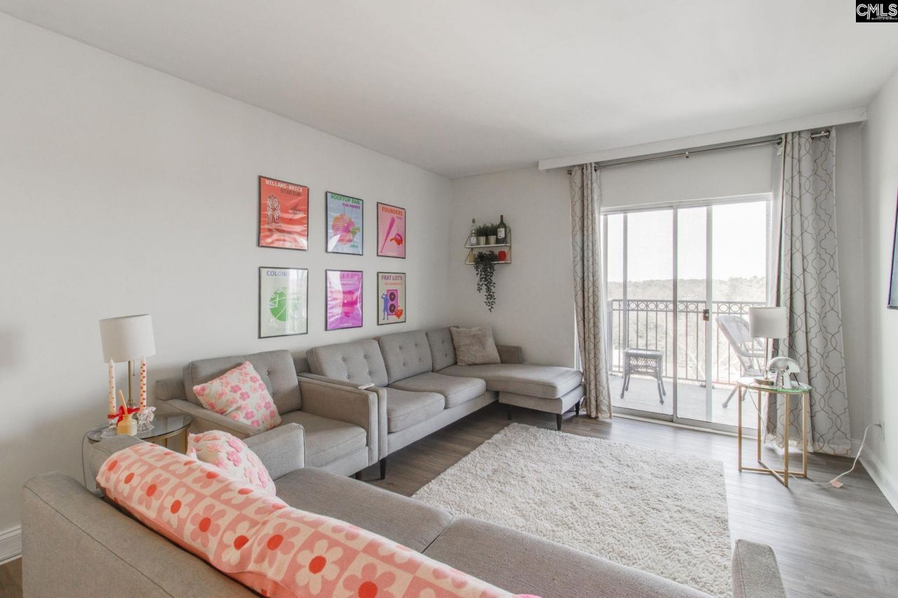 619 King Street  Photo 12