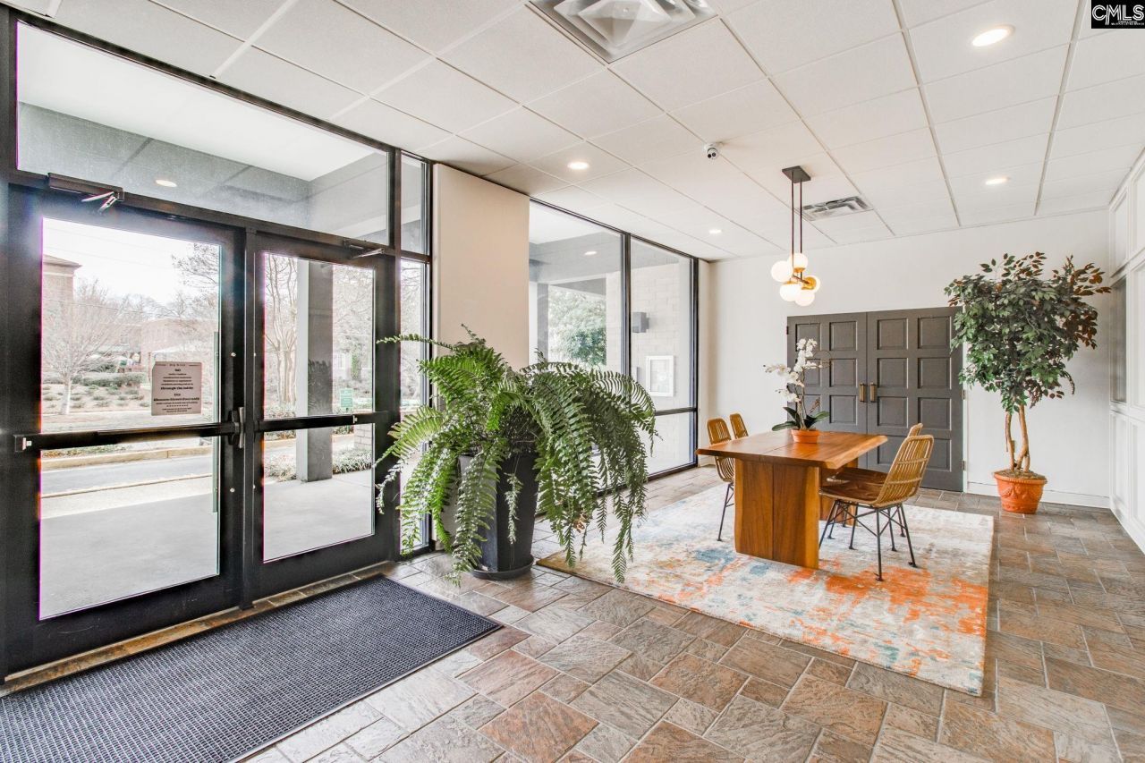 619 King Street  Photo 4