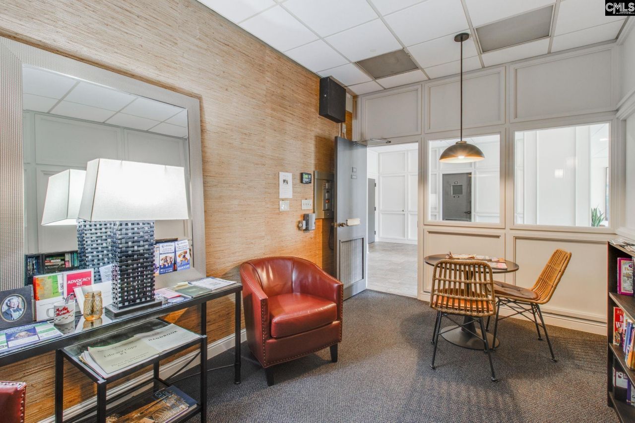 619 King Street  Photo 7