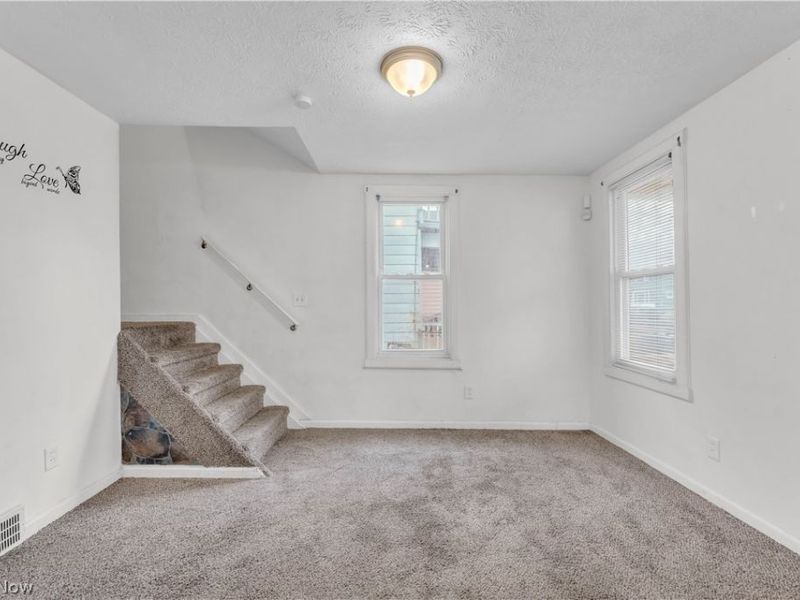 7210 Colgate Avenue , Cleveland, OH 44102 Photo 4