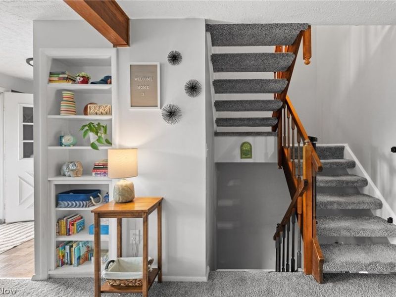 7403 N Chestnut Commons Drive , Mentor, OH 44060 Photo 7