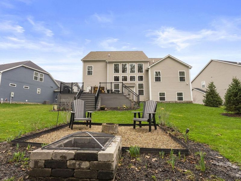 9496 Alnwick Loop , Plain City, OH 43064 Photo 2