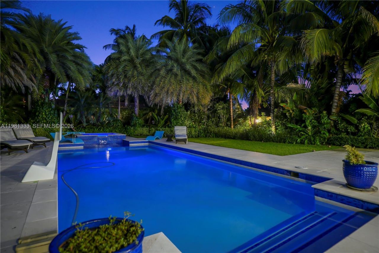 3747 Prairie Ave , Miami Beach, FL 33140 Photo