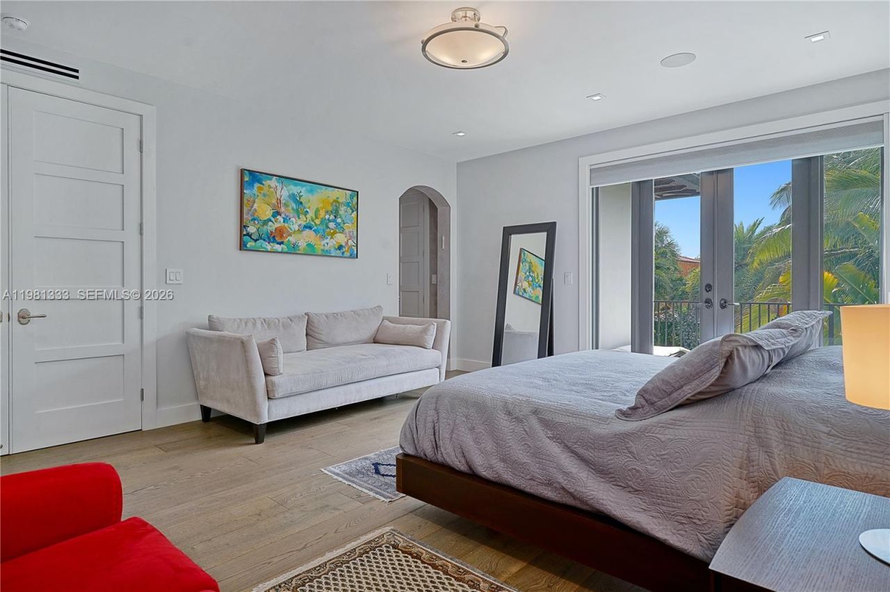 3747 Prairie Ave , Miami Beach, FL 33140 Photo