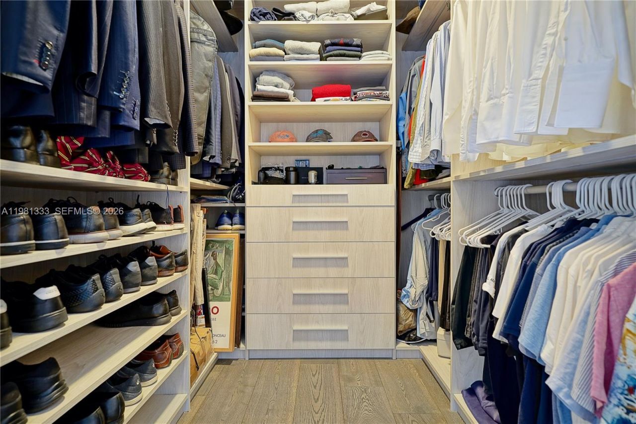 3747 Prairie Ave , Miami Beach, FL 33140 Photo