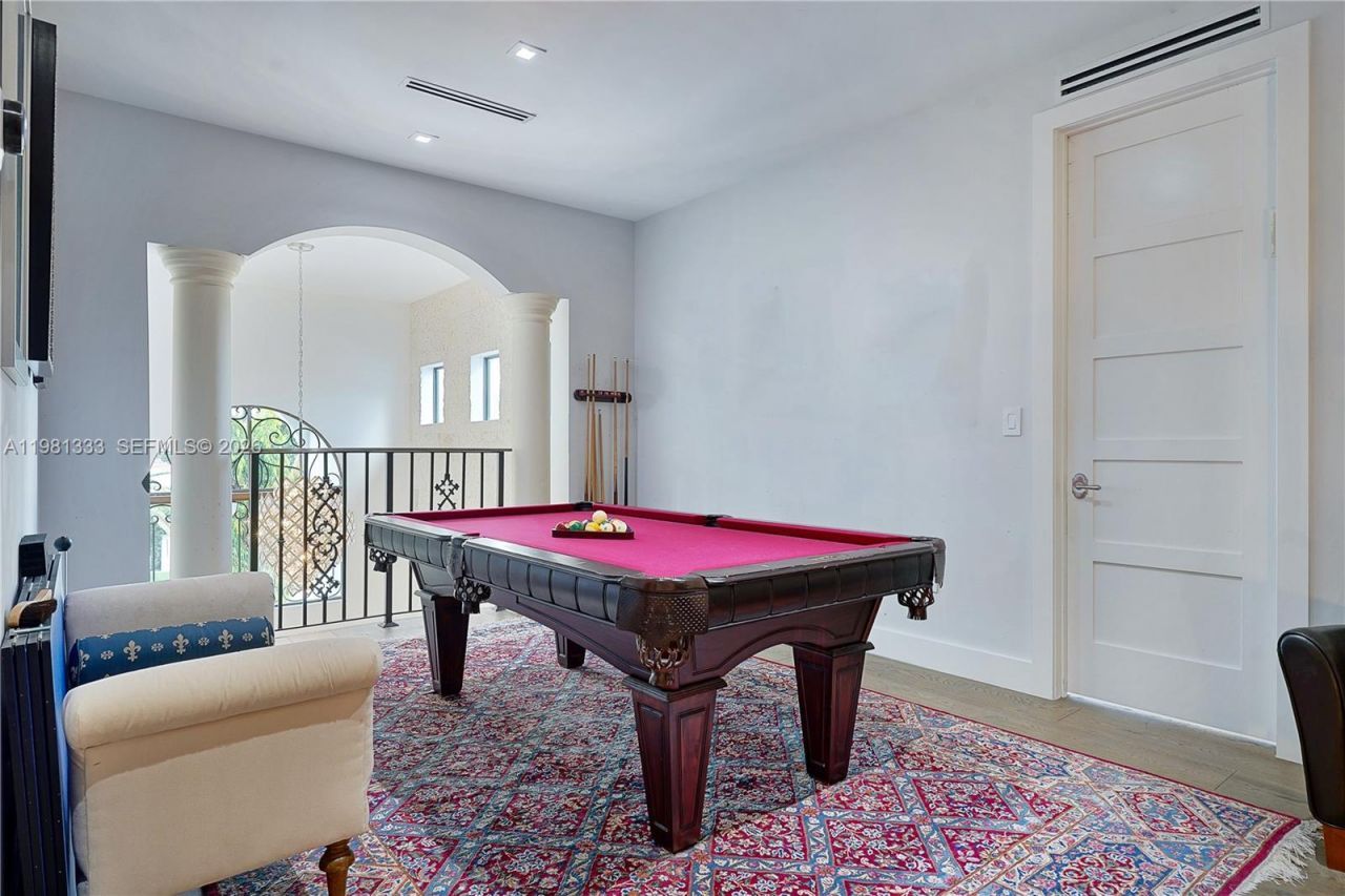 3747 Prairie Ave , Miami Beach, FL 33140 Photo