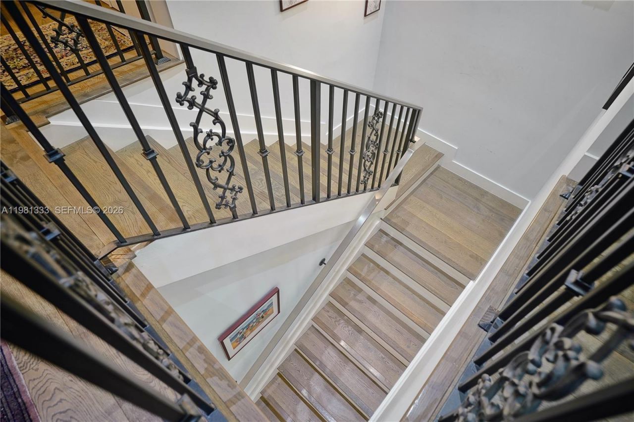 3747 Prairie Ave , Miami Beach, FL 33140 Photo