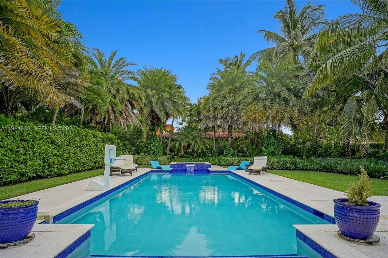 3747 Prairie Ave , Miami Beach, FL 33140 Photo