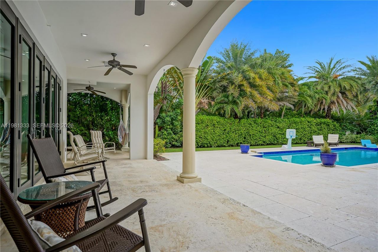 3747 Prairie Ave , Miami Beach, FL 33140 Photo