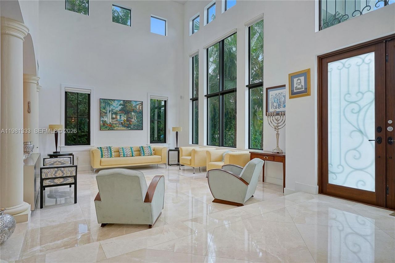 3747 Prairie Ave , Miami Beach, FL 33140 Photo