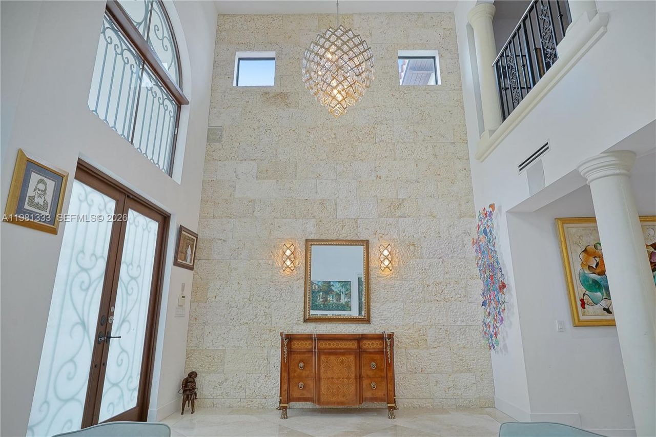 3747 Prairie Ave , Miami Beach, FL 33140 Photo