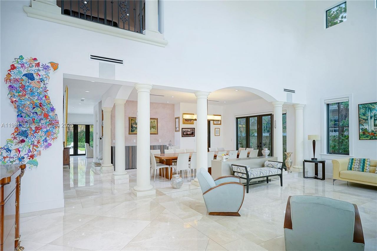 3747 Prairie Ave , Miami Beach, FL 33140 Photo