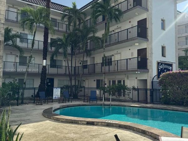 924 SE 2nd St , Unit 29, Fort Lauderdale, FL 33301