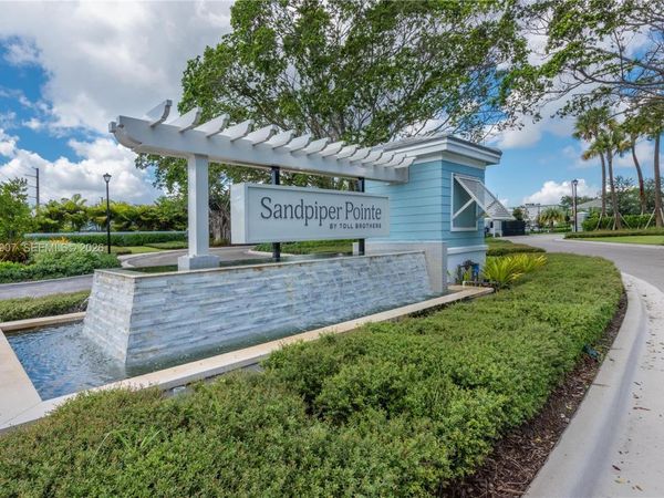 542 Parsons Way, Deerfield Beach, FL 33442