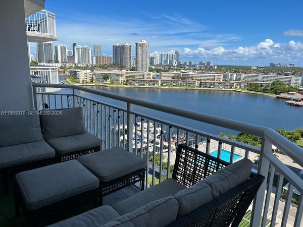 18061 Biscayne Blvd , Unit 1404, Aventura, FL 33160