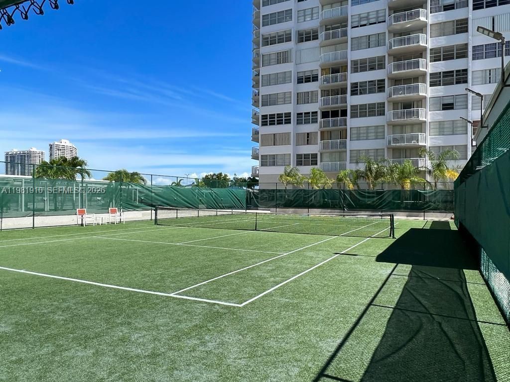 18061 Biscayne Blvd , Unit 1404, Aventura, FL 33160 Photo