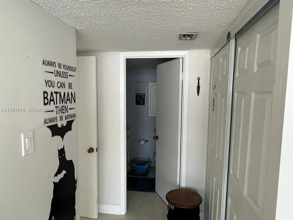 18061 Biscayne Blvd , Unit 1404, Aventura, FL 33160 Photo