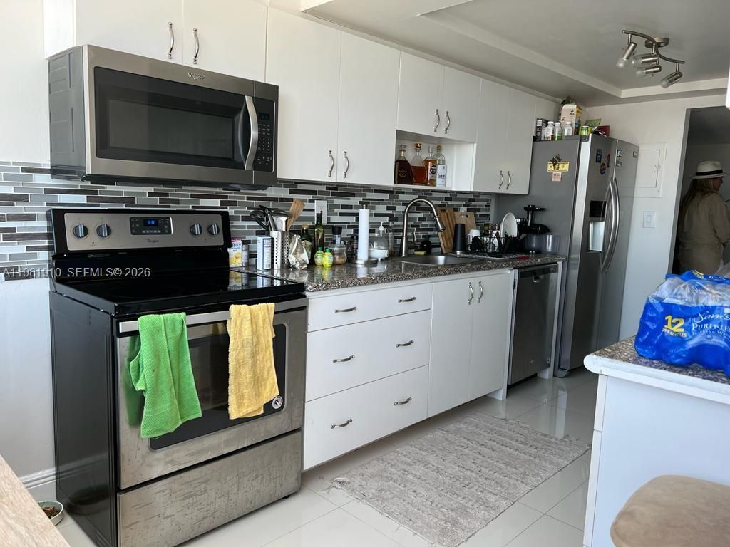 18061 Biscayne Blvd , Unit 1404, Aventura, FL 33160 Photo