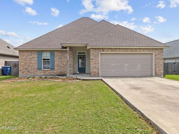 501 Southeastern Avenue , Rayne, LA 70578