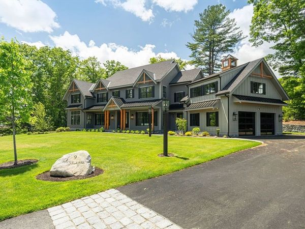 9 Tuttle Lane, Lynnfield, MA 01940