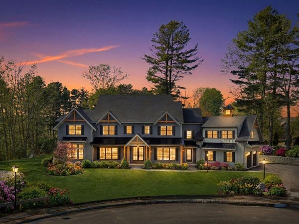 9 Tuttle Lane, Lynnfield, MA 01940