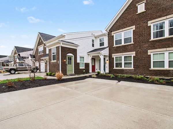 4630 Bentwood Hills Drive, Unit 3-302, Wilder, KY 41071