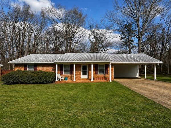 1402 Thomas St., Corinth, MS 38834