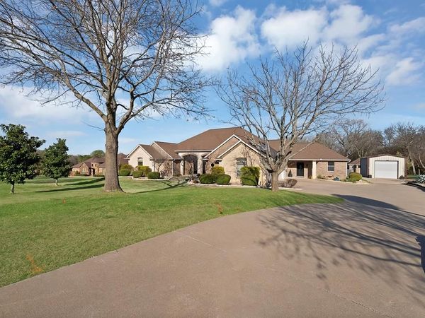 166 Tranquil Place, Waxahachie, TX 75167