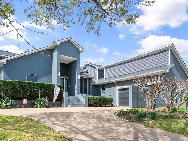 811 Turnberry Drive , Mansfield, TX 76063