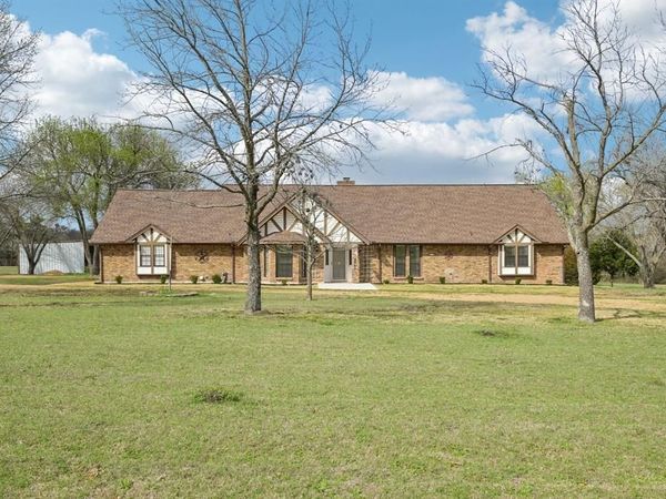 4903 Sachse Road , Sachse, TX 75048
