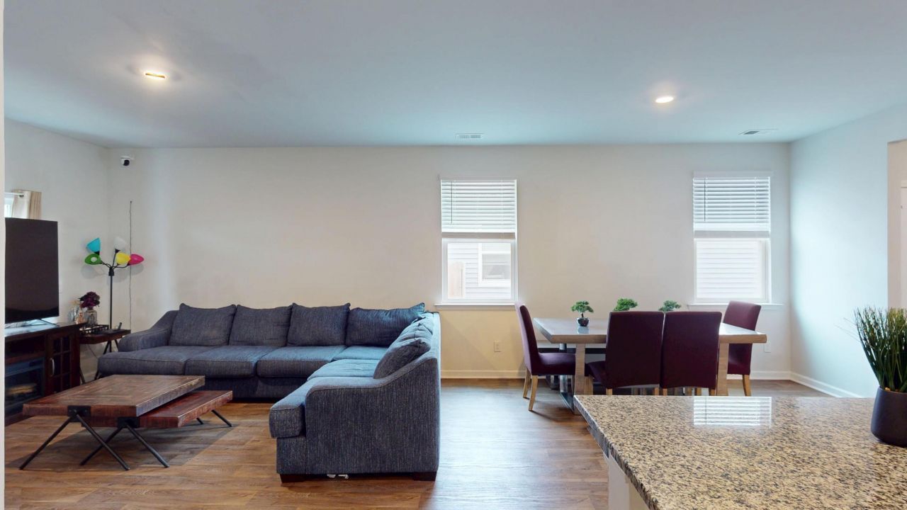 1010 Peridote Way Photo 15