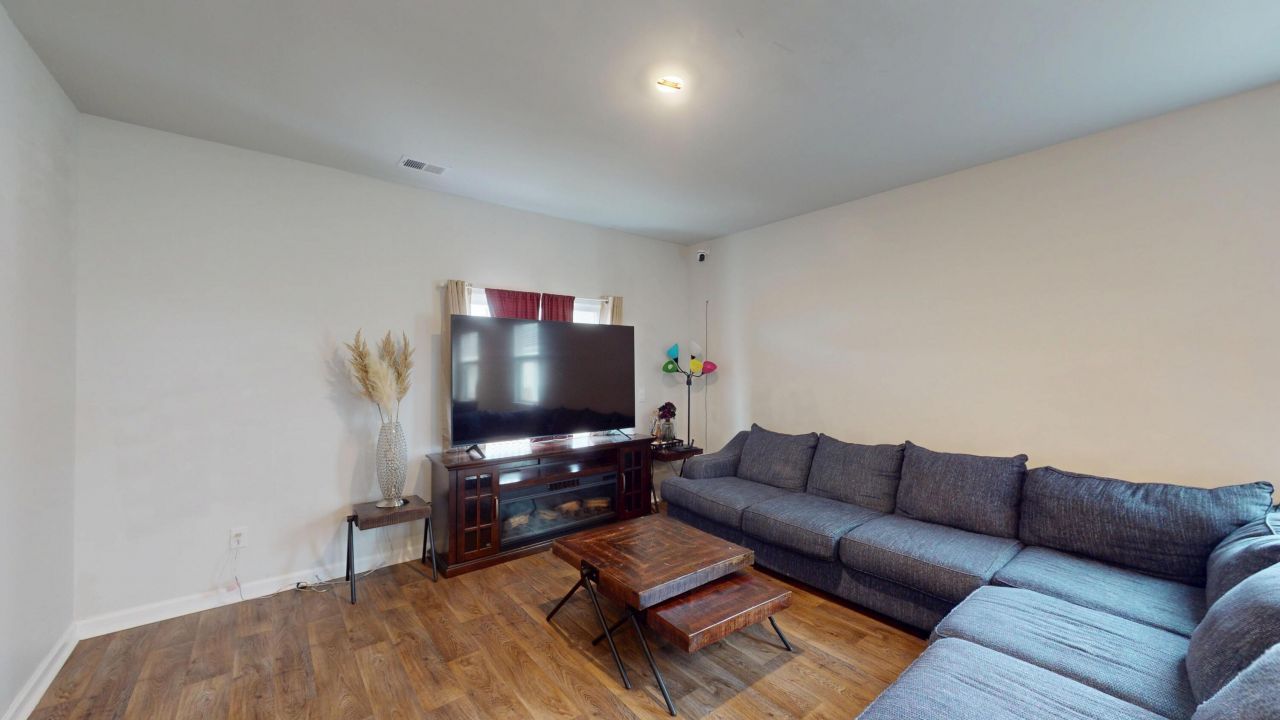 1010 Peridote Way Photo 16