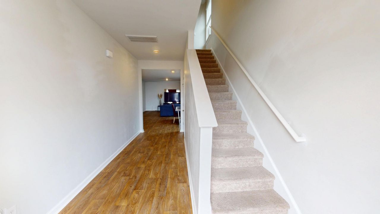 1010 Peridote Way Photo 4