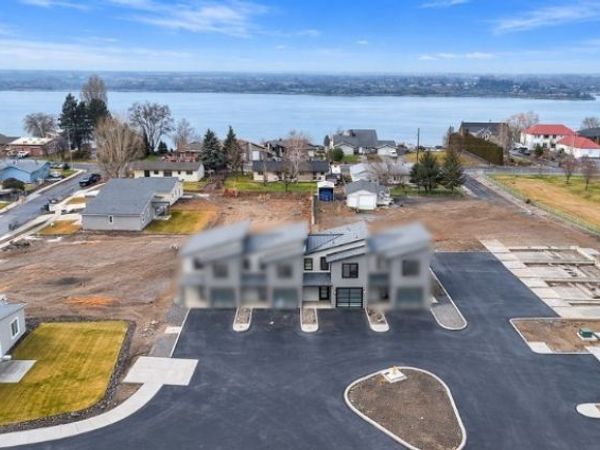 601 Dorsing Street, Unit D22, Moses Lake, WA 98837
