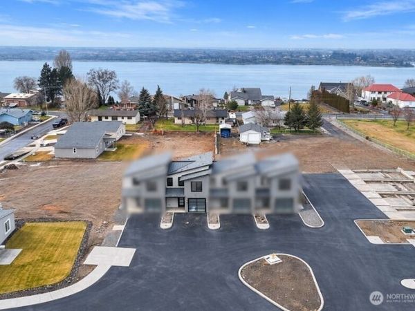 601 Dorsing Street, Unit D21, Moses Lake, WA 98837