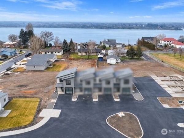 601 Dorsing Street, Unit D20, Moses Lake, WA 98837