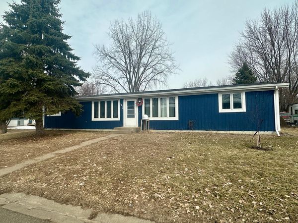 1970 Robin Lane S, Centerville, MN 55038