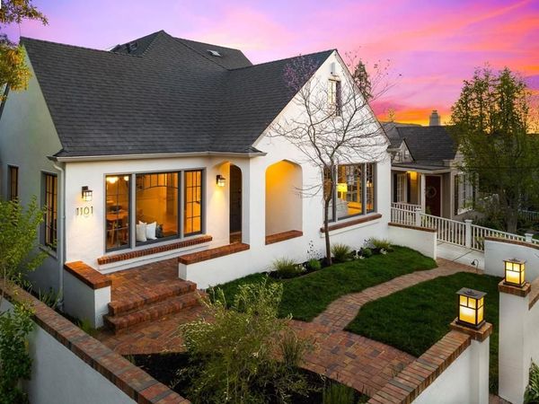 1101 Clarendon Crescent, Oakland, CA 94610