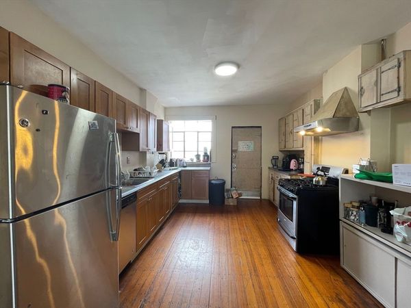 313 Cambridge St, Unit 2, Cambridge, MA 02141