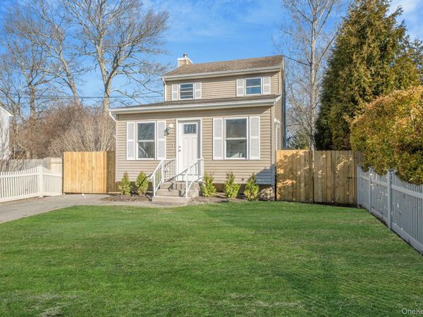 33 Wood Avenue, Mastic, NY 11950